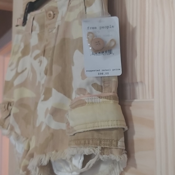 Free People Cargo Shorts - Picture 2 of 4